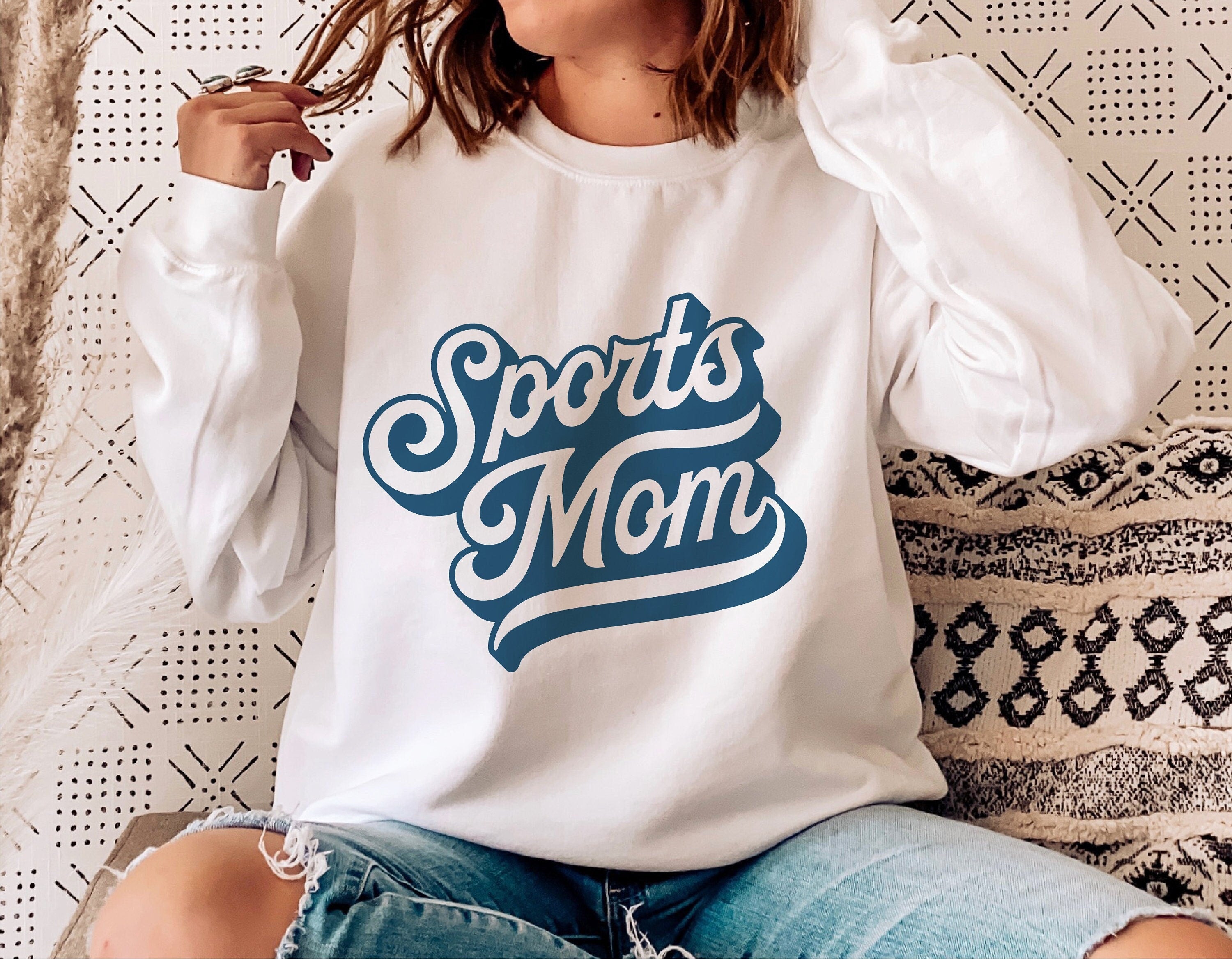 Sports Mom Svg Png, Vintage Sports Mom Life Shirt, Decal Sticker, Sports Fan, Youth Sports, Cricut Cut Files, Silhouette Sublimation, eps